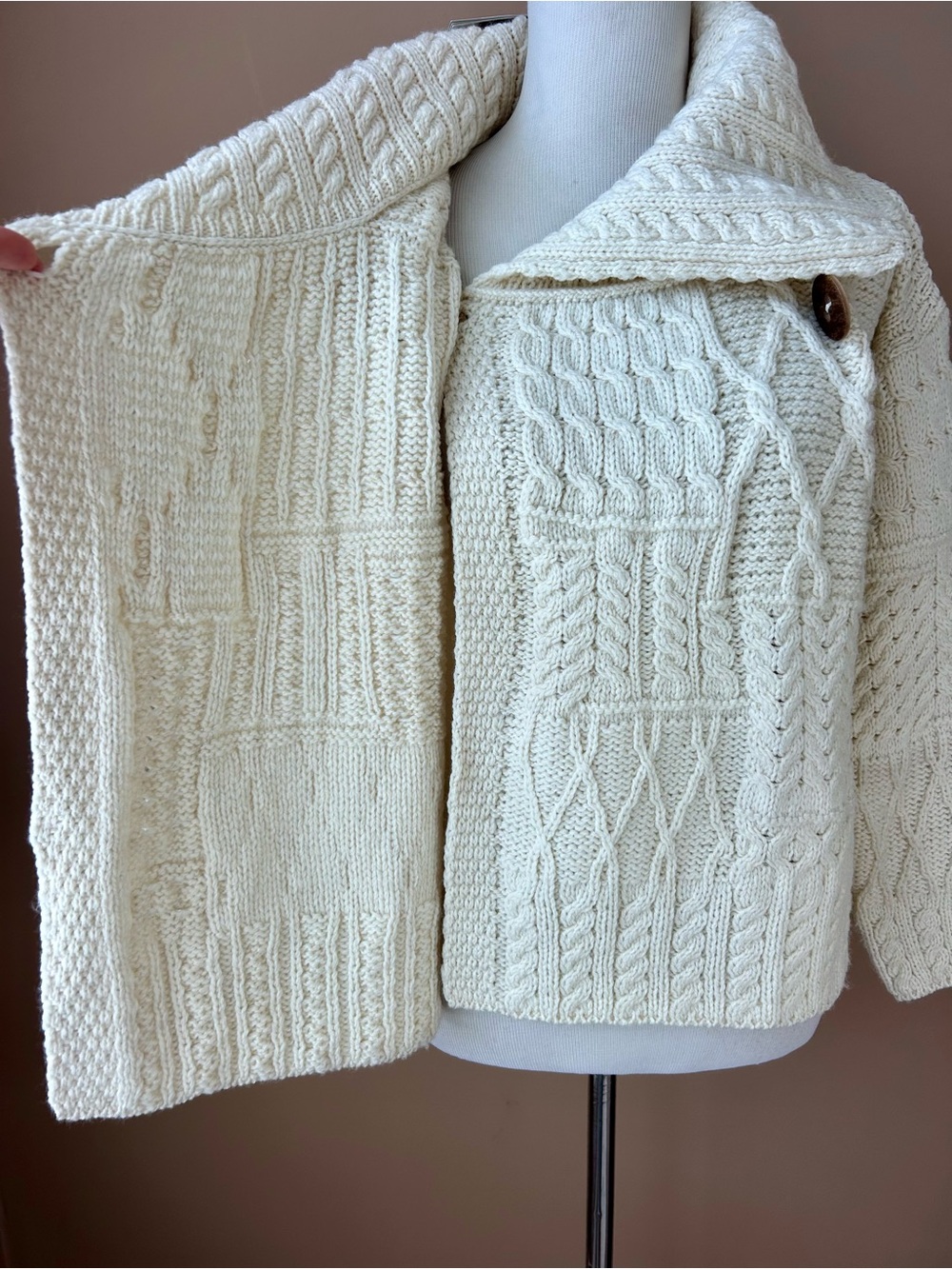 Blarney Woolen Mills One Button Aran Cardigan Irish Wool Fisherman Size S NWT - Picture 8 of 15